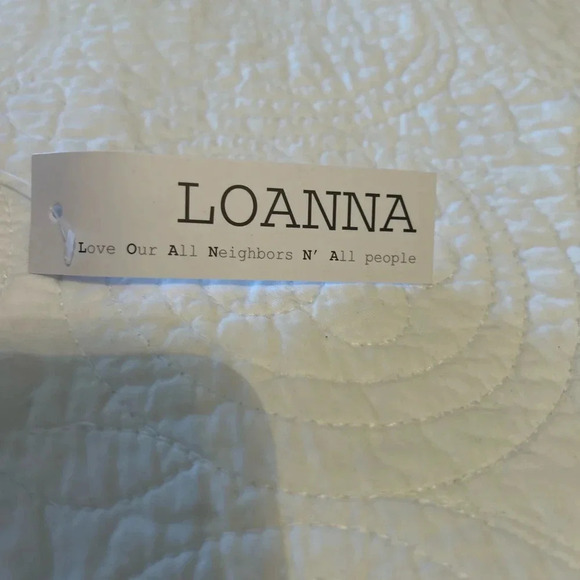 Loanna Red Long Sleeve VNeck Shirt. NWT - Picture 7 of 7